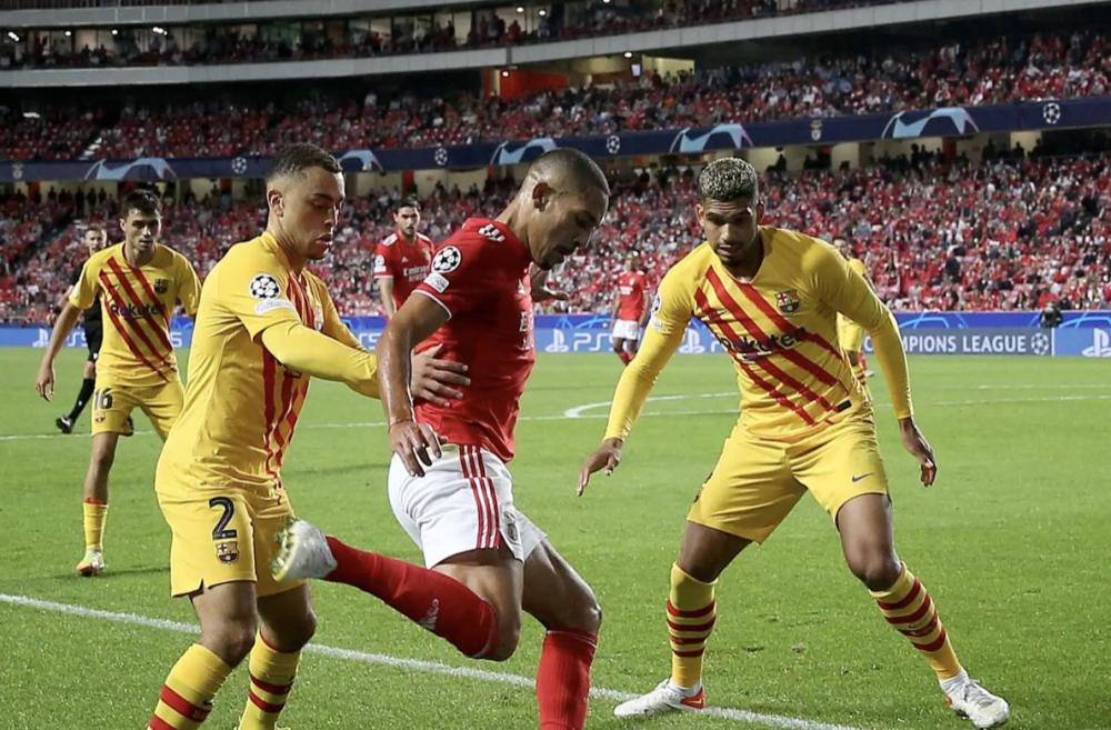 唐斯官方公布新规，浓眉哥引发争议，国王球迷热议！